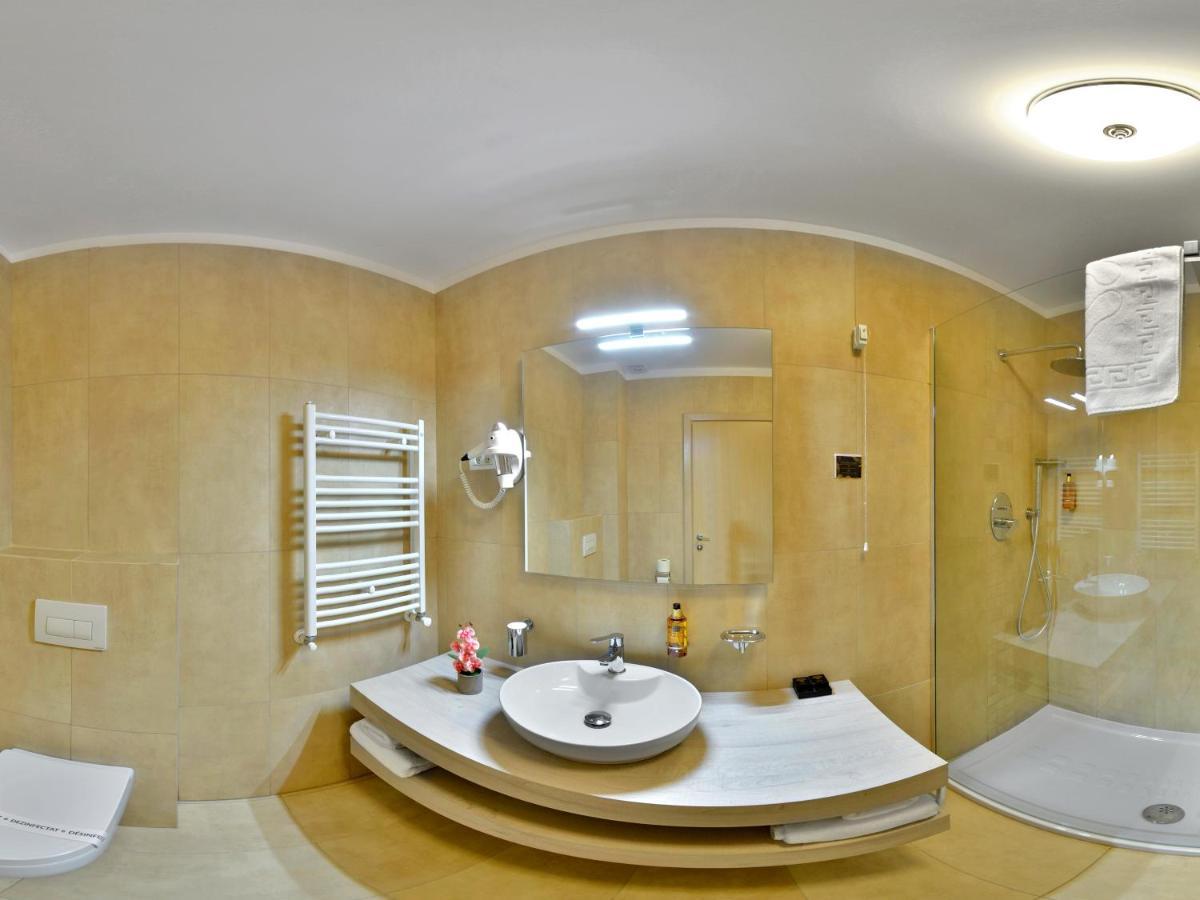Hotel Condor Τουλσέα Εξωτερικό φωτογραφία