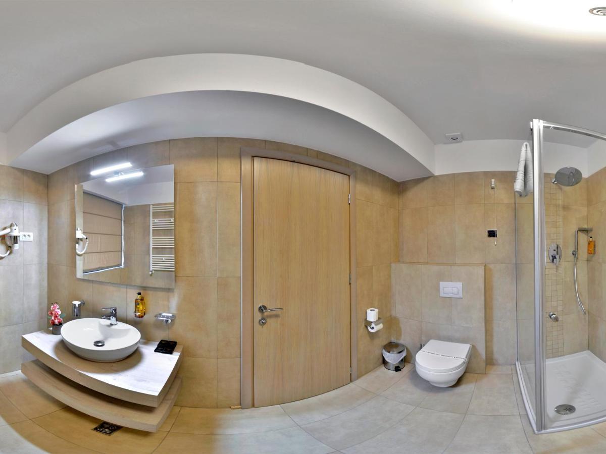 Hotel Condor Τουλσέα Εξωτερικό φωτογραφία