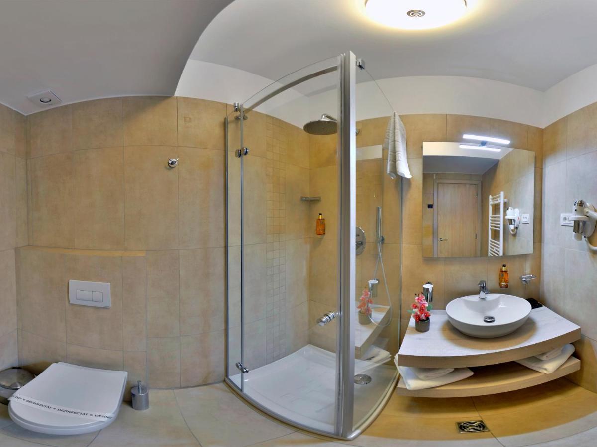 Hotel Condor Τουλσέα Εξωτερικό φωτογραφία
