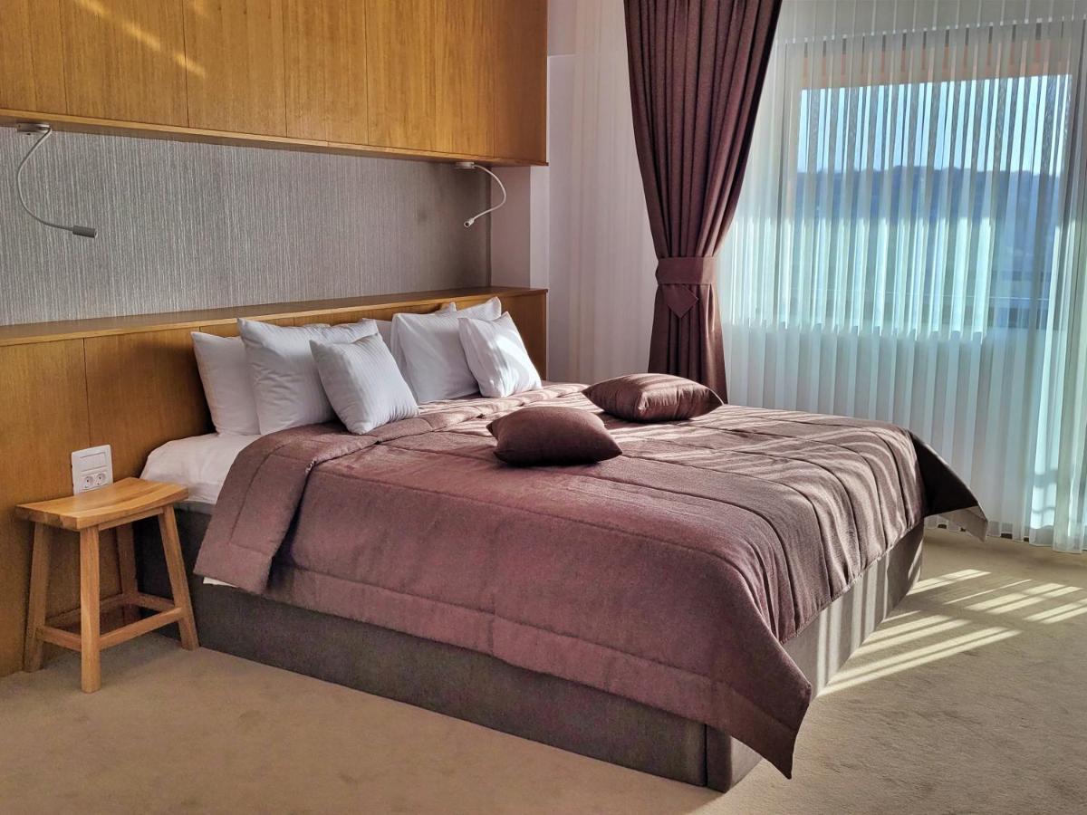 Hotel Condor Τουλσέα Εξωτερικό φωτογραφία